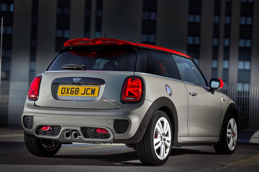  Mini John Cooper Works (F56) 2018 года  (WW) (фото 2 из 16)